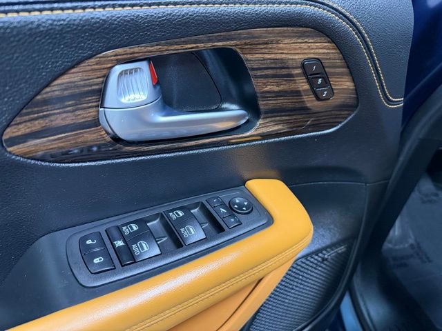 Used 2023 Chrysler Pacifica Pinnacle image 22