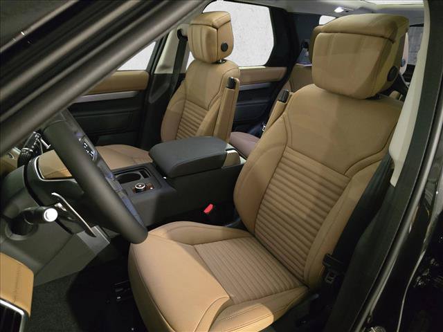 New 2026 Land Rover Discovery Limited Edition AWD/4WD image 15