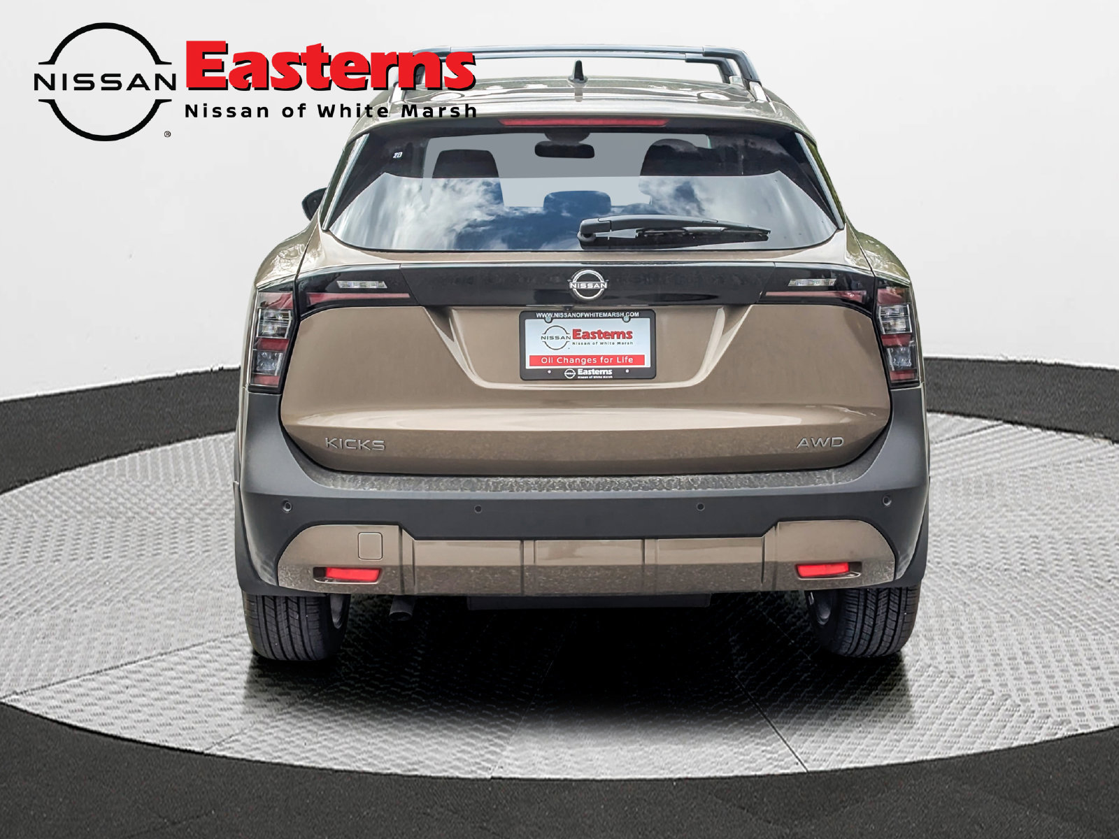 New 2027 Nissan Kicks SR AWD/4WD image 7