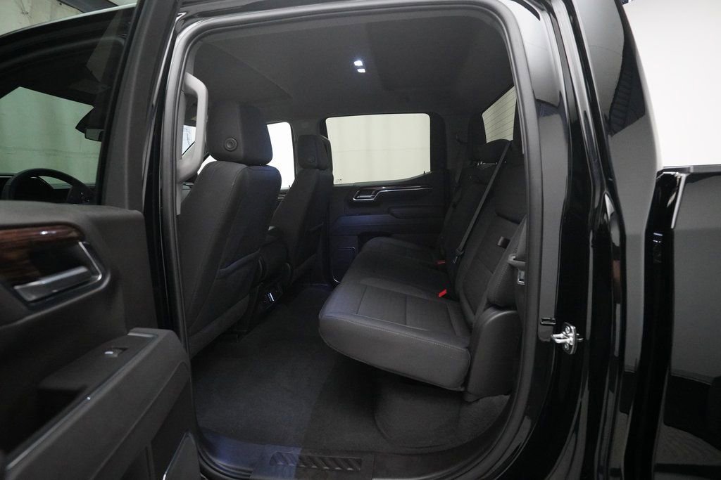 Used 2025 GMC Sierra 1500 Elevation image 15