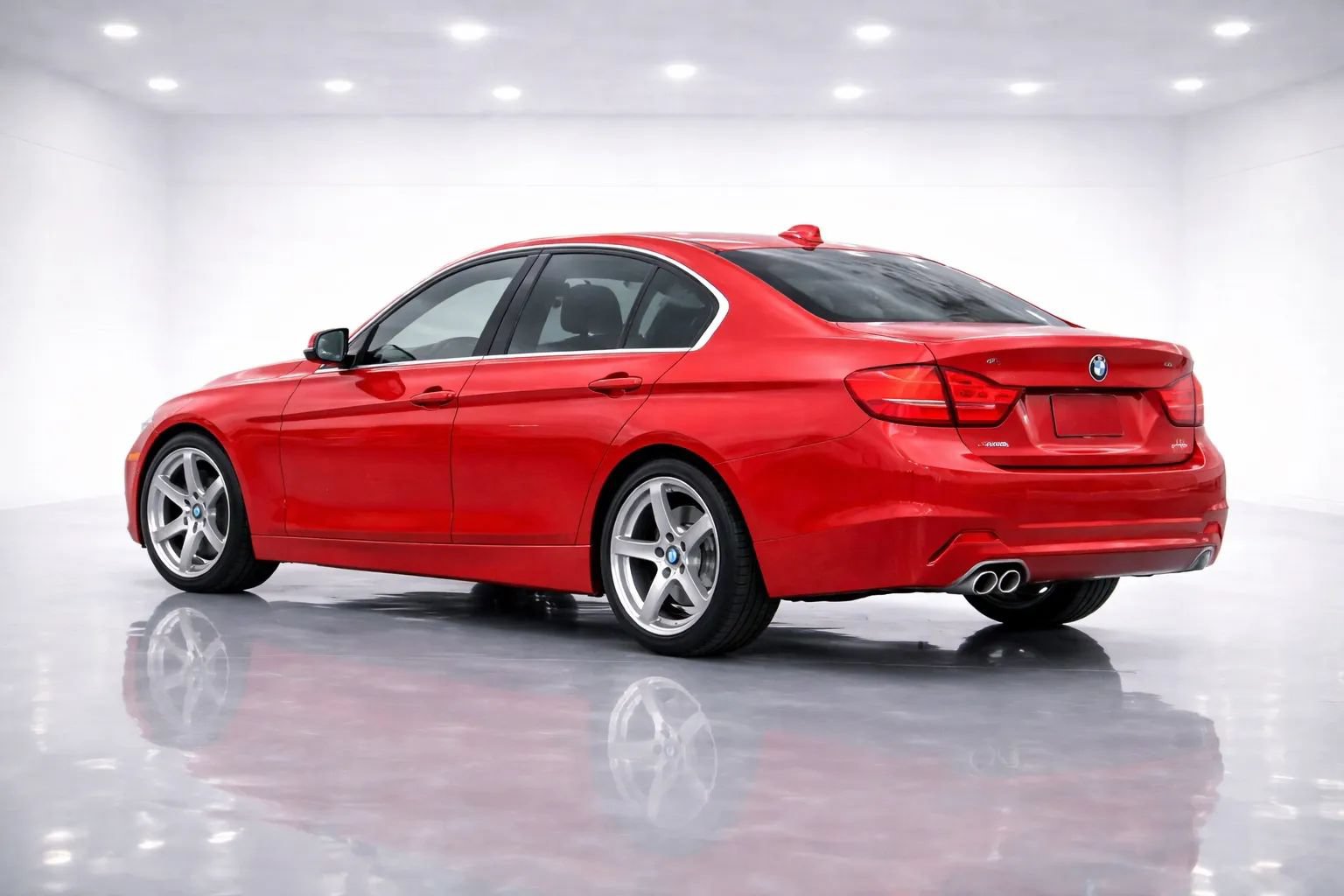 Used 2013 BMW ActiveHybrid 3 w/ Technology Pkg RWD image 3
