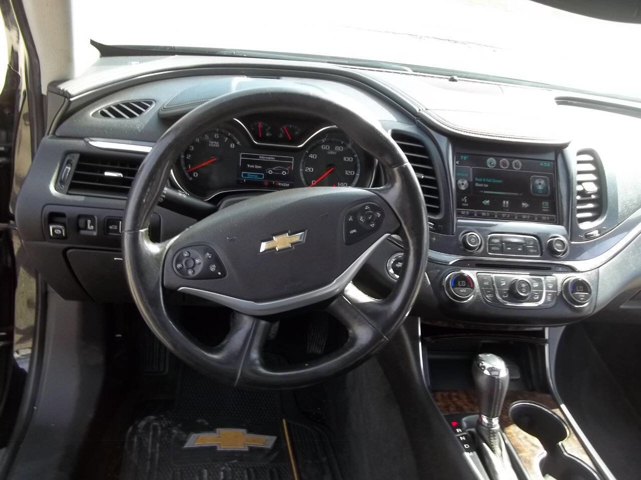 Used 2015 Chevrolet Impala LTZ image 10