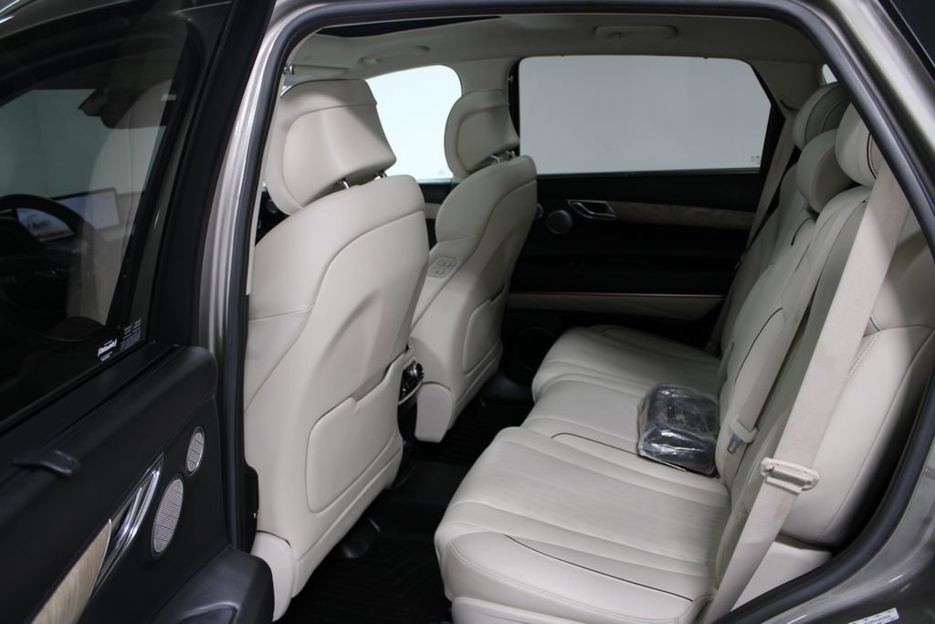Used 2021 Genesis GV80 2.5T w/ Prestige Package 04 image 19