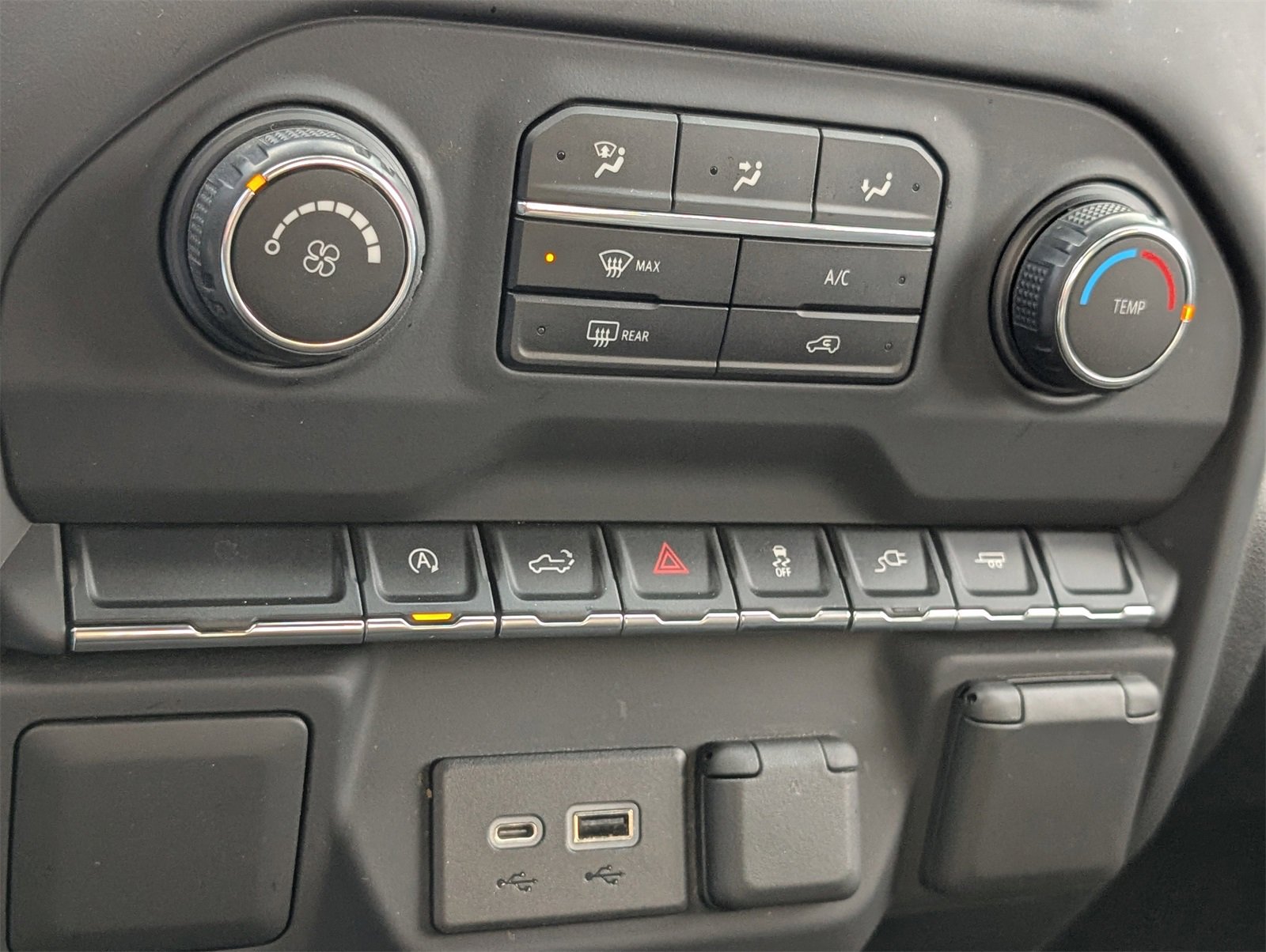 Used 2021 Chevrolet Silverado 1500 Custom image 26