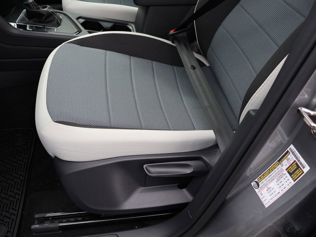 New 2026 Volkswagen Taos S image 38