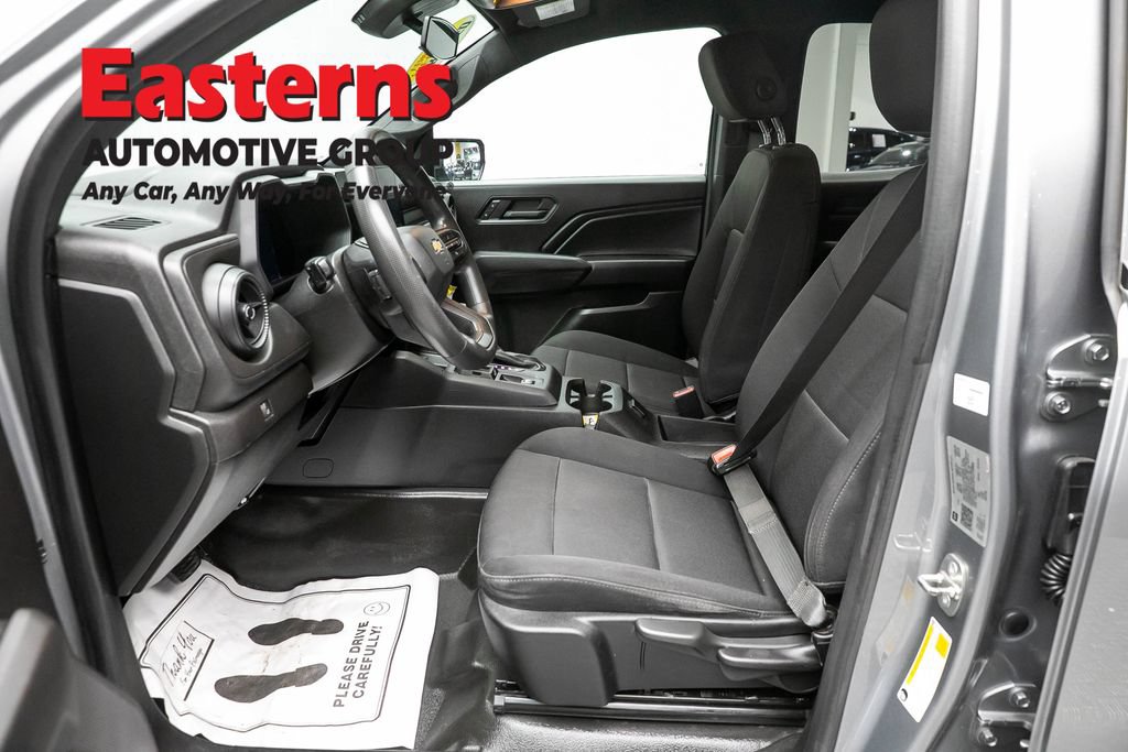 Used 2023 Chevrolet Colorado W/T RWD image 13