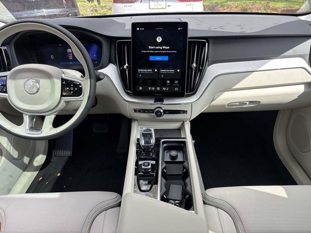 New 2026 Volvo XC60 B5 Ultra w/ Protection Package Premier image 27