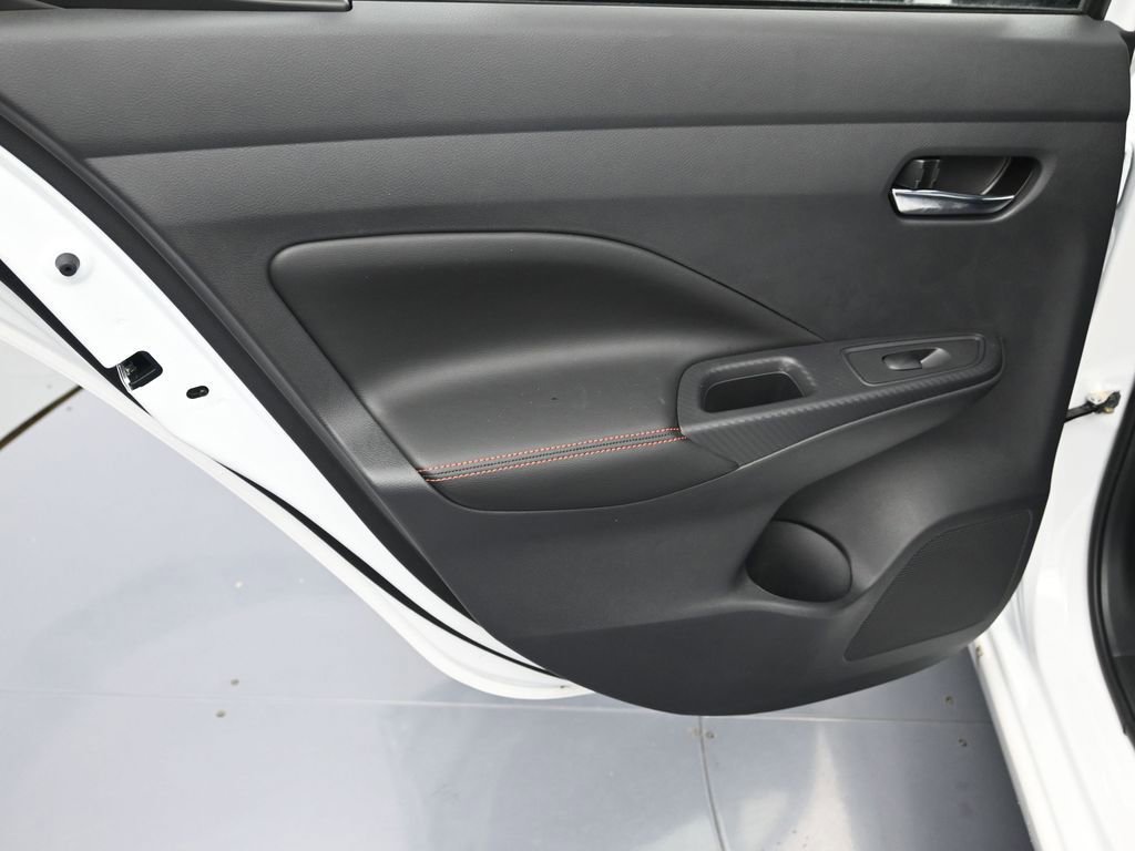 New 2025 Nissan Versa SR w/ Trunk Package FWD image 21