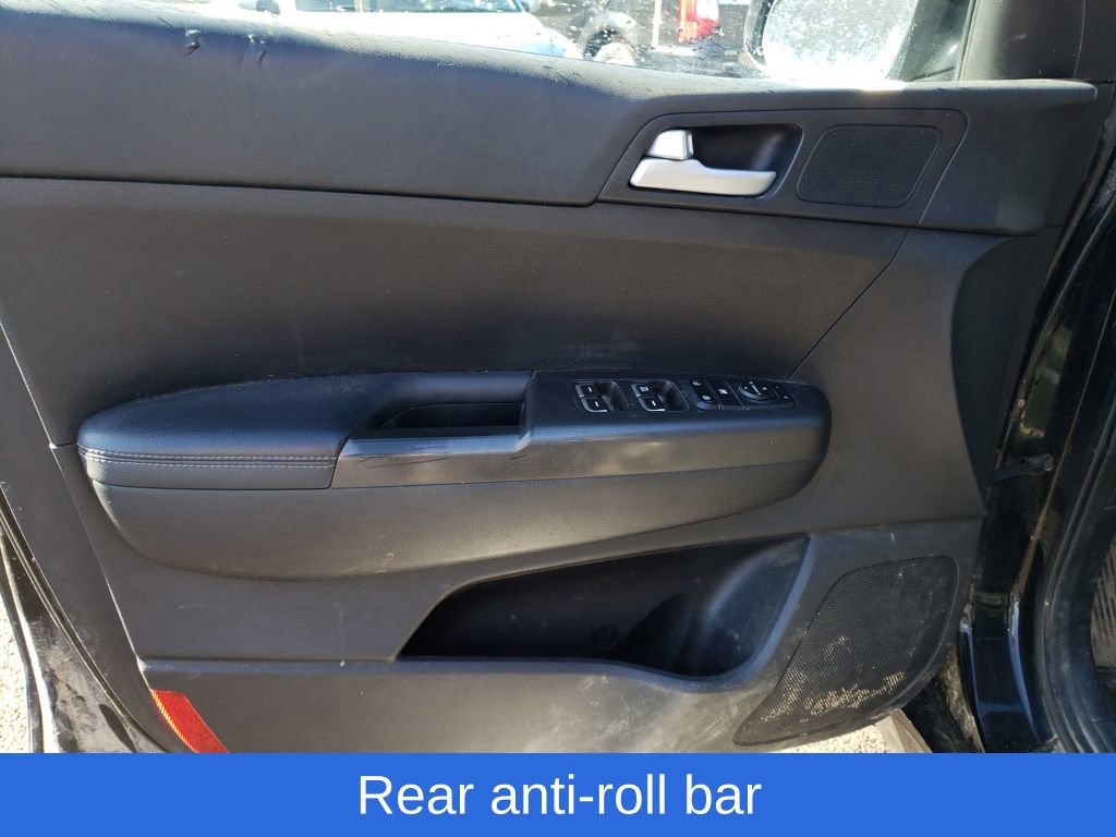 Used 2022 Kia Sportage LX image 16