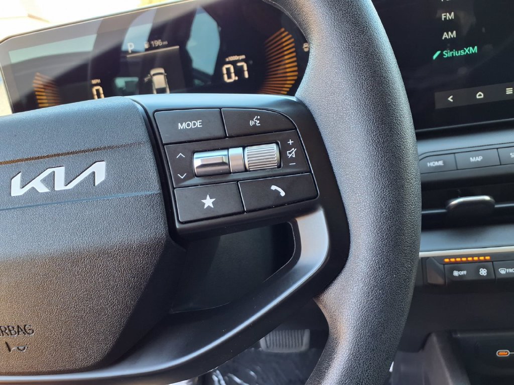 Certified 2025 Kia K4 FWD image 18