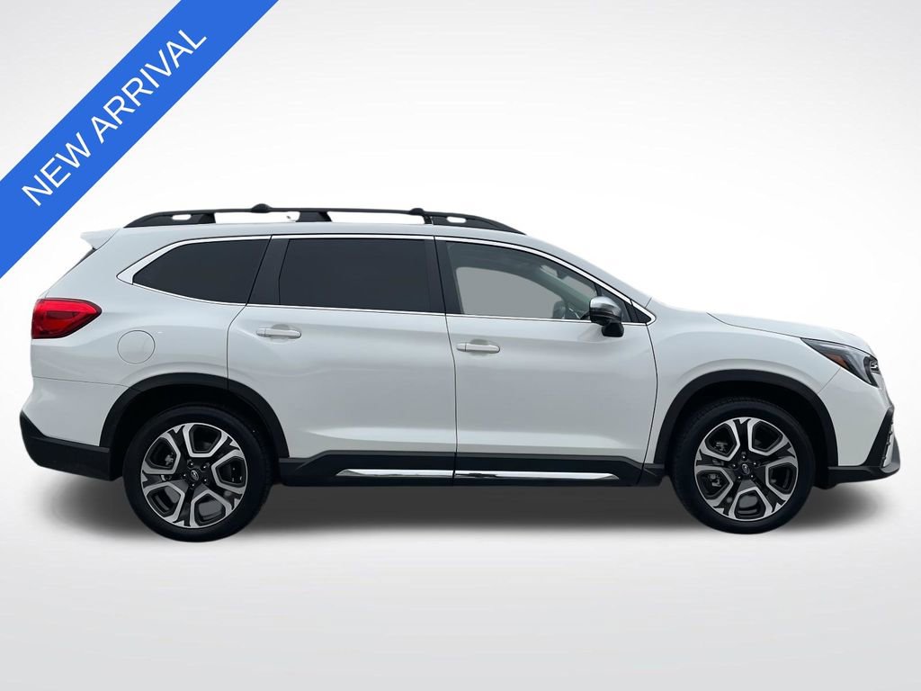 Used 2023 Subaru Ascent Limited w/ Technology Package image 2