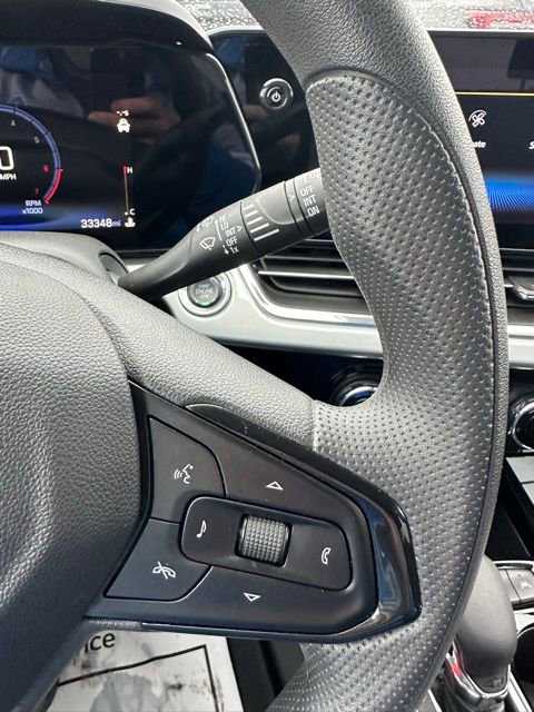 Used 2025 Chevrolet Trax LT image 42