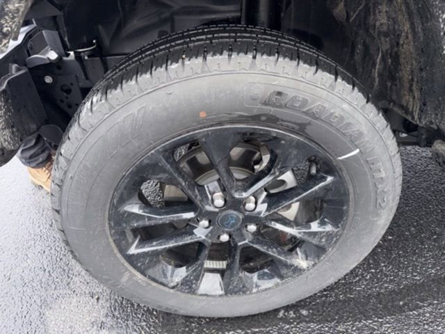 Used 2025 Jeep Wrangler Sahara 4xe image 23