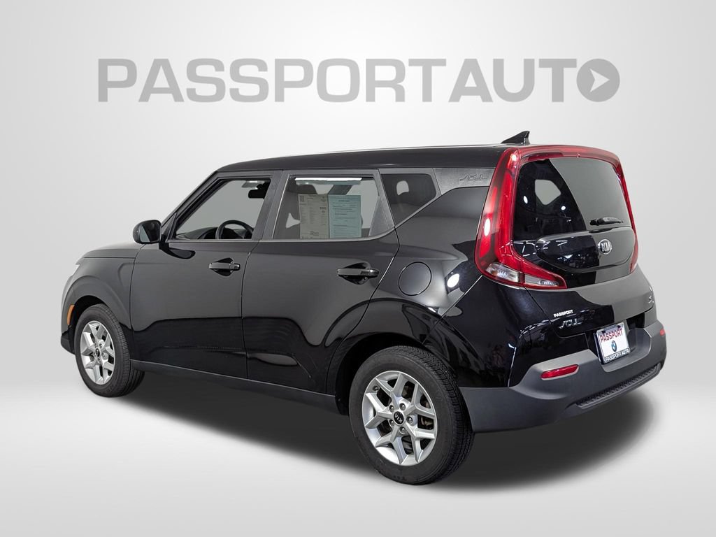 Used 2020 Kia Soul S FWD image 3