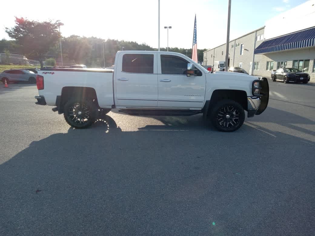 Used 2018 Chevrolet Silverado 1500 LTZ w/ Sport Package AWD/4WD image 8
