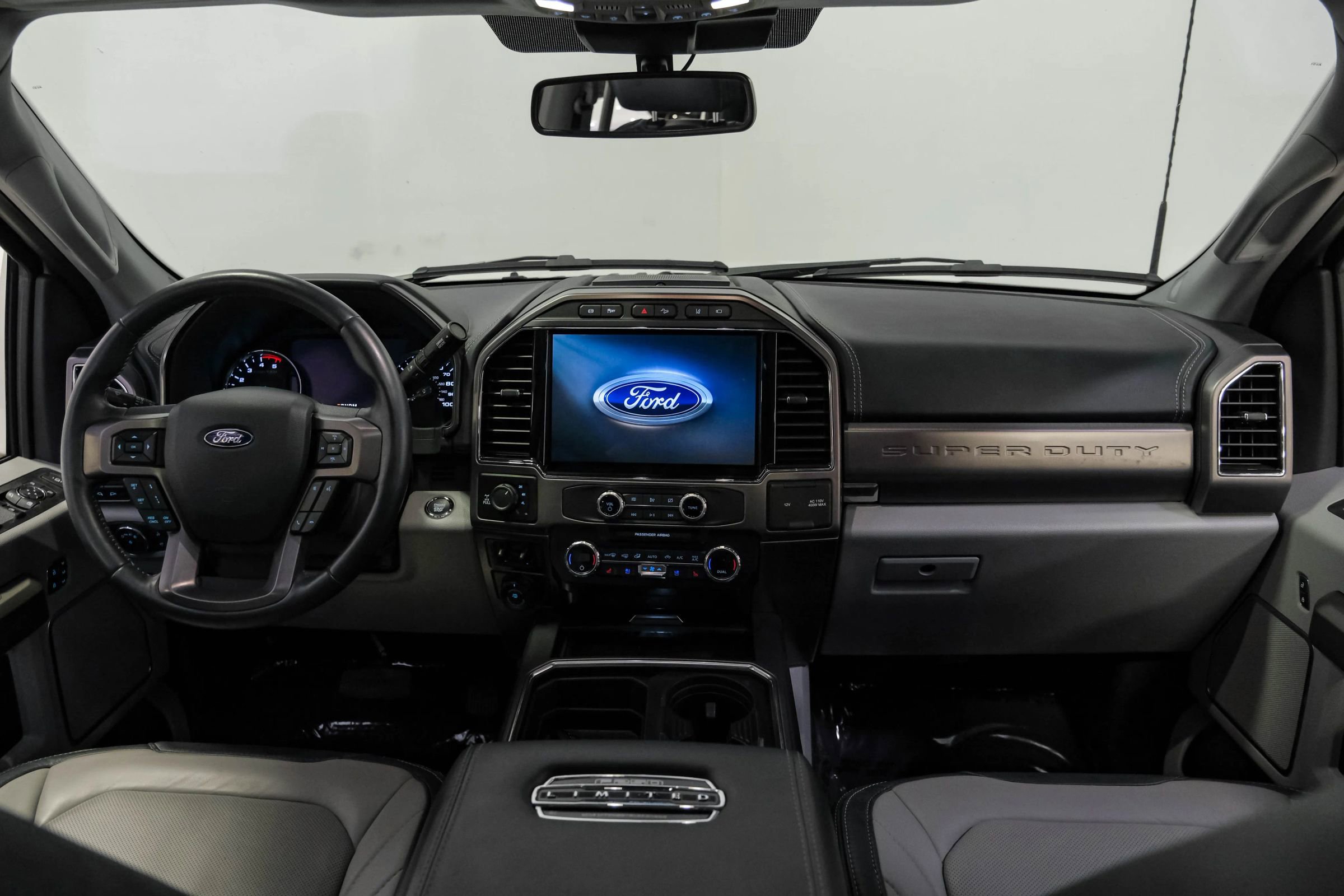 Used 2022 Ford F250 Limited image 11