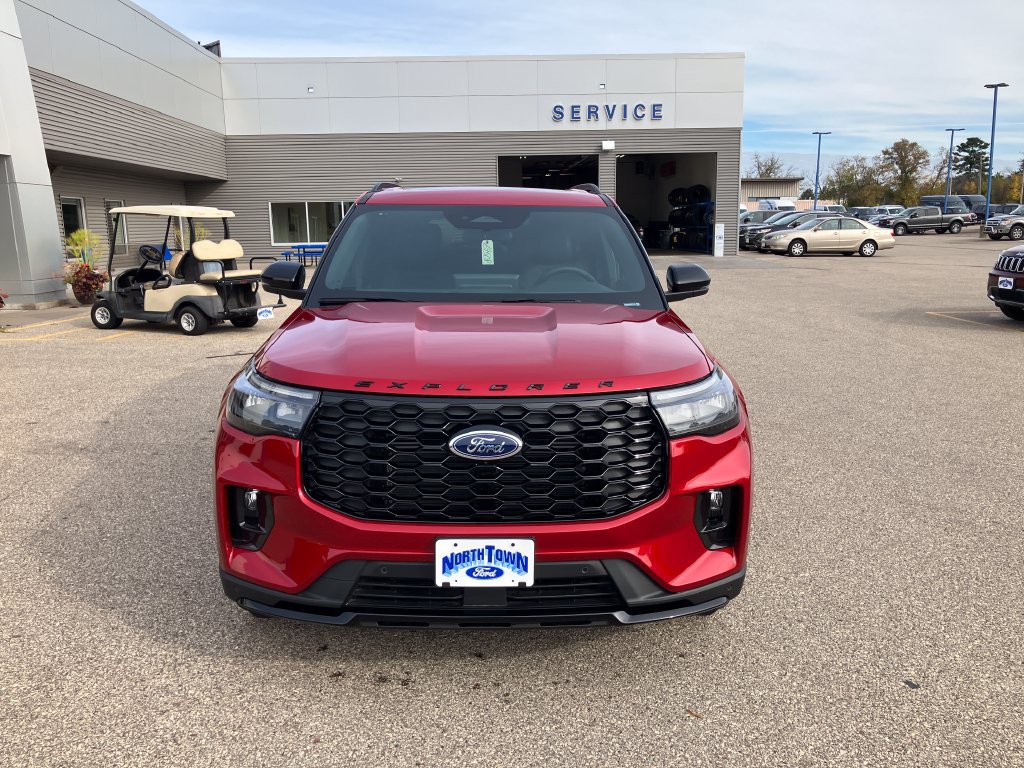 Used 2026 Ford Explorer ST-Line AWD/4WD image 3