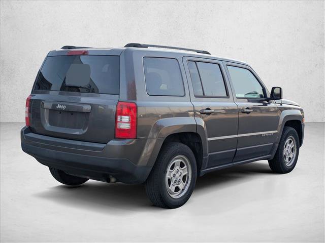 Used 2015 Jeep Patriot Sport w/ Power Value Group FWD image 5