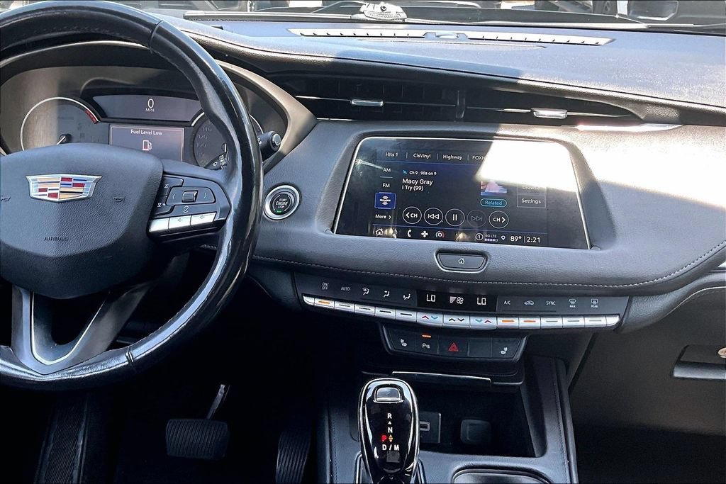Used 2023 Cadillac XT4 Luxury AWD/4WD image 9