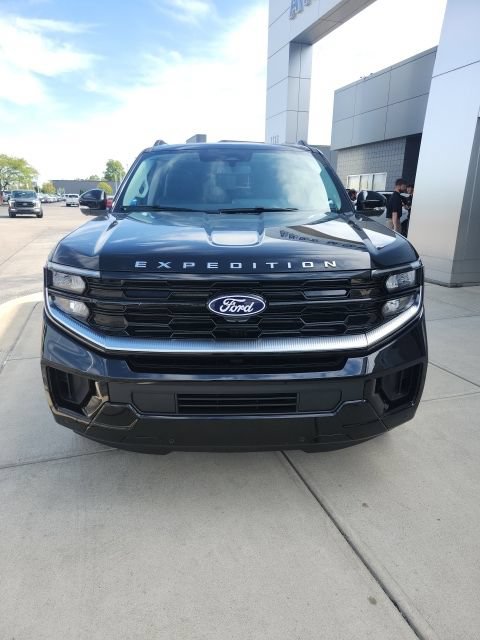 New 2027 Ford Expedition Max Platinum AWD/4WD image 3