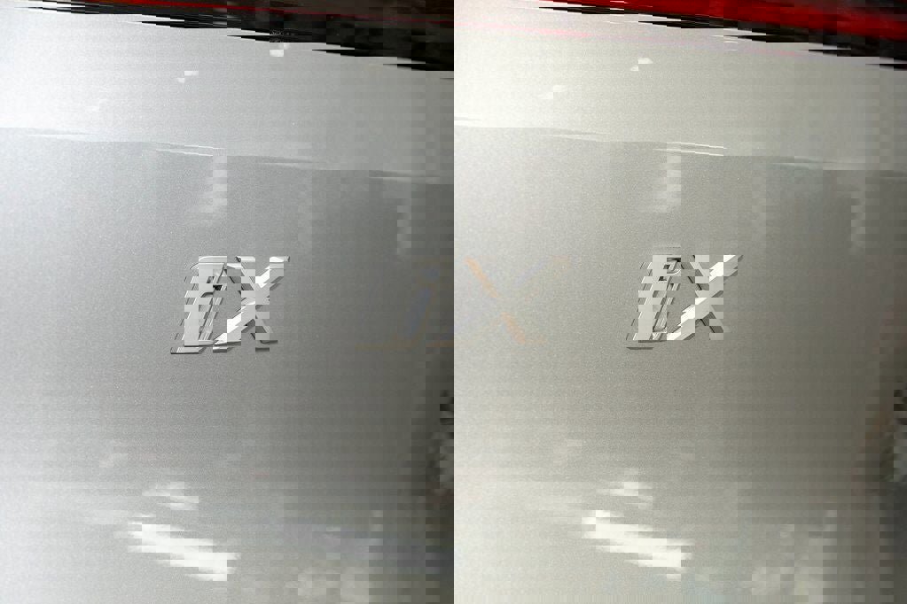 Used 2026 BMW iX xDrive60 w/ M Sport Package image 10