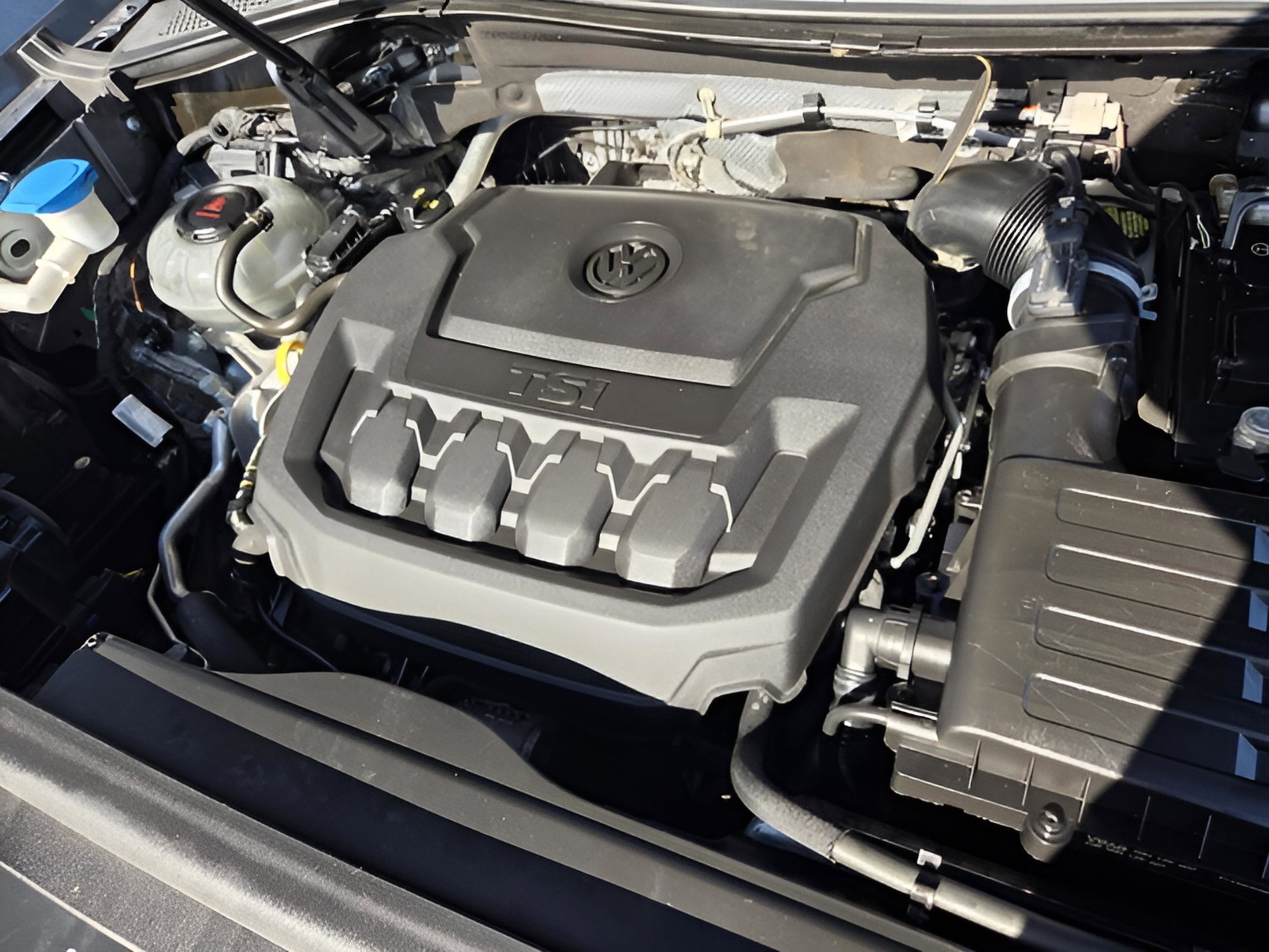 Used 2019 Volkswagen Tiguan S w/ Driver Assistance Package image 27