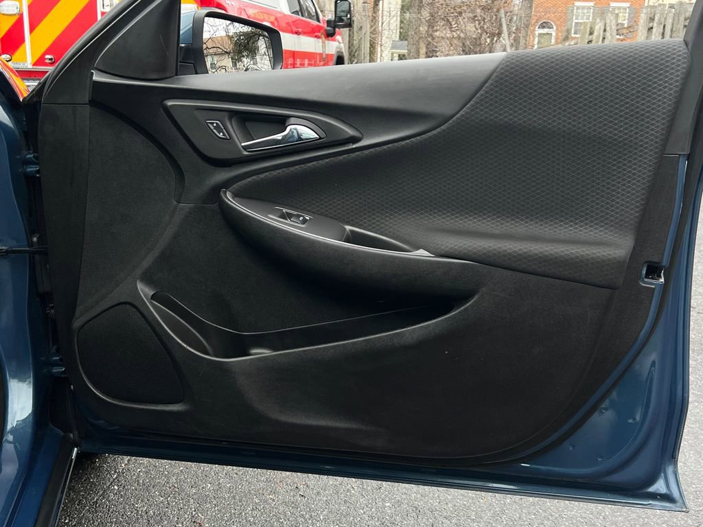 Used 2024 Chevrolet Malibu LT image 10