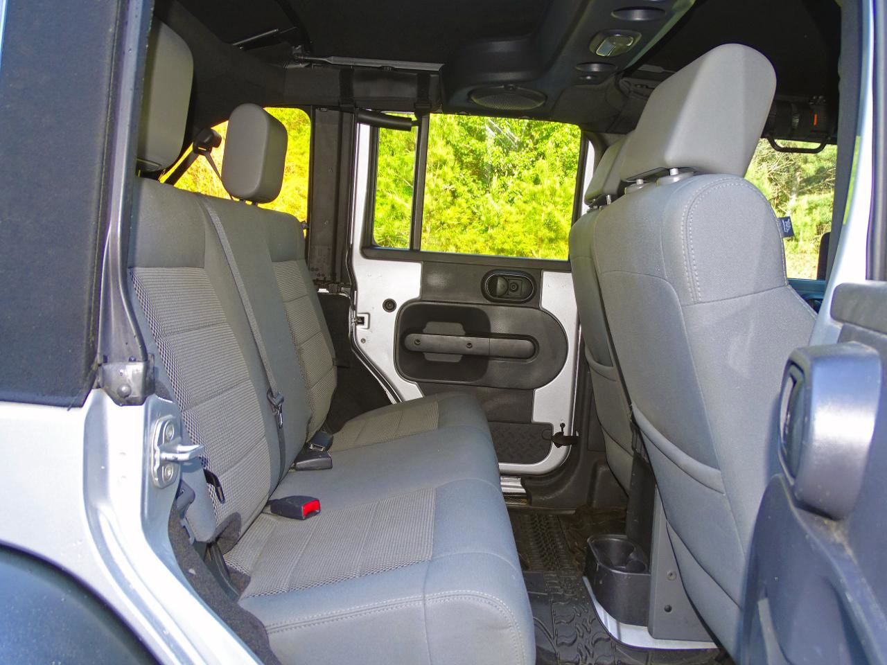 Used 2008 Jeep Wrangler Unlimited Rubicon w/ Dual Top Group AWD/4WD image 14