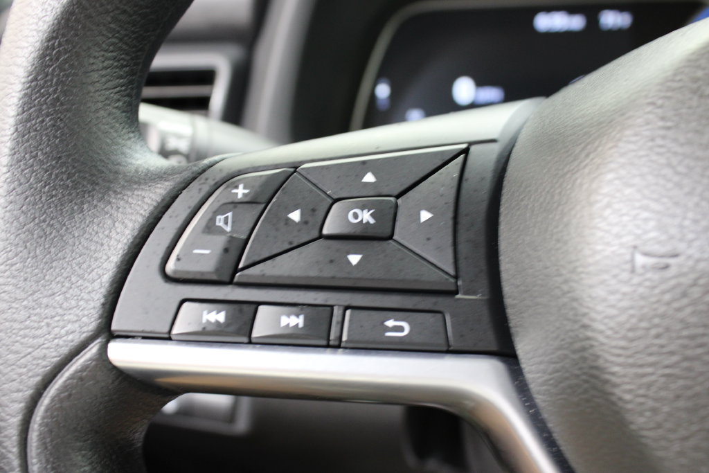 Used 2025 Nissan Leaf S FWD image 24