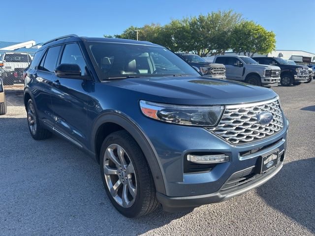 Used 2020 Ford Explorer Platinum w/ Premium Technology Package image 3