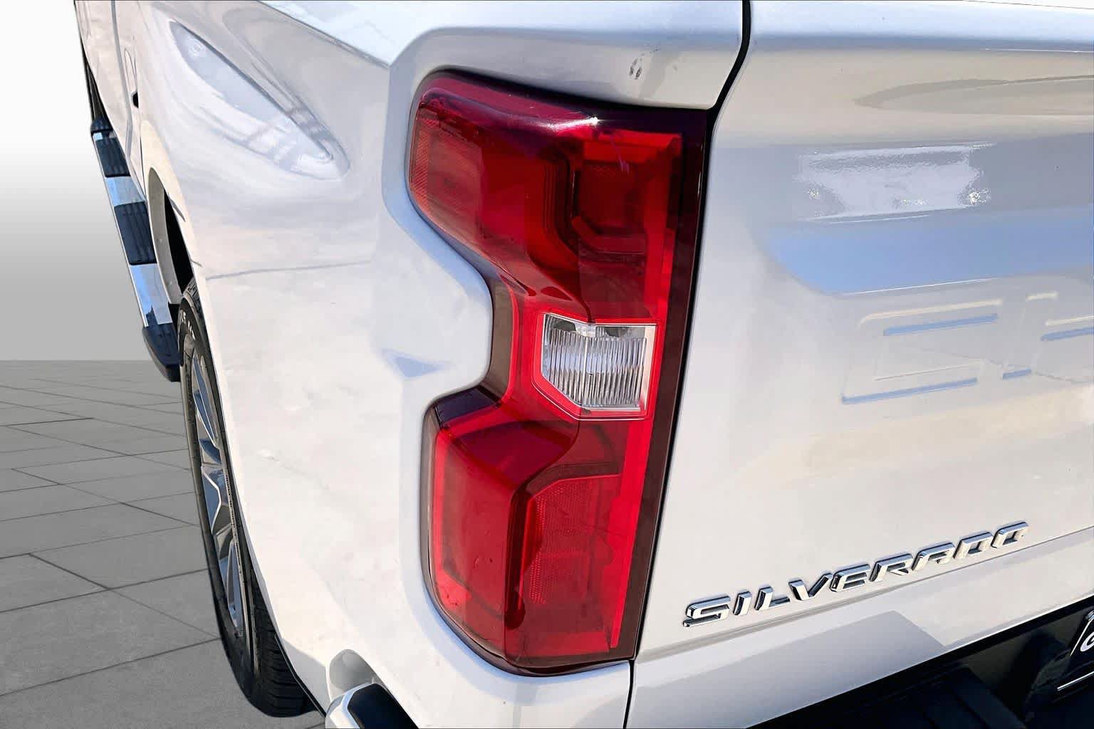 Used 2022 Chevrolet Silverado 1500 High Country AWD/4WD image 29