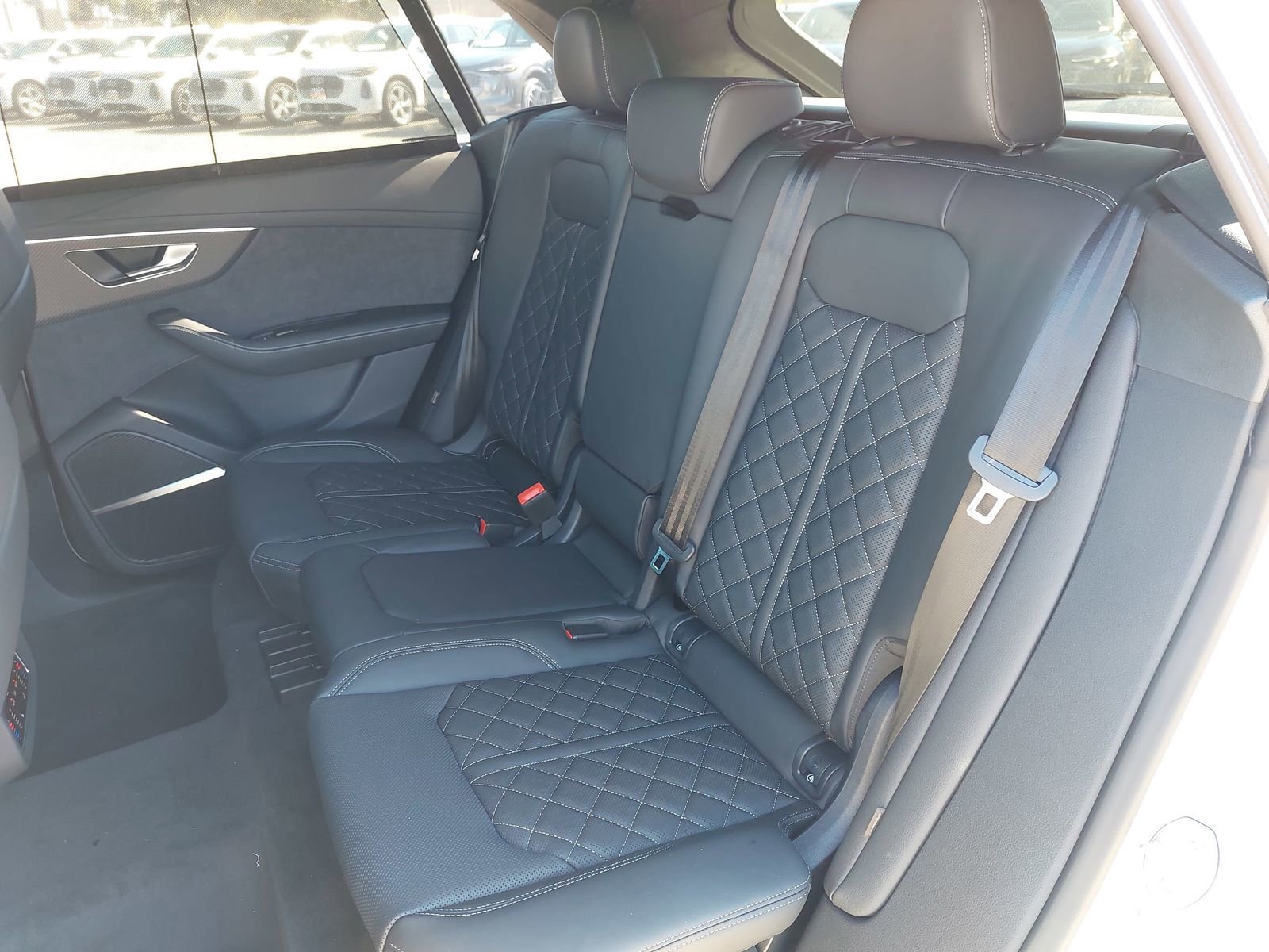 New 2026 Audi SQ8 Prestige image 14