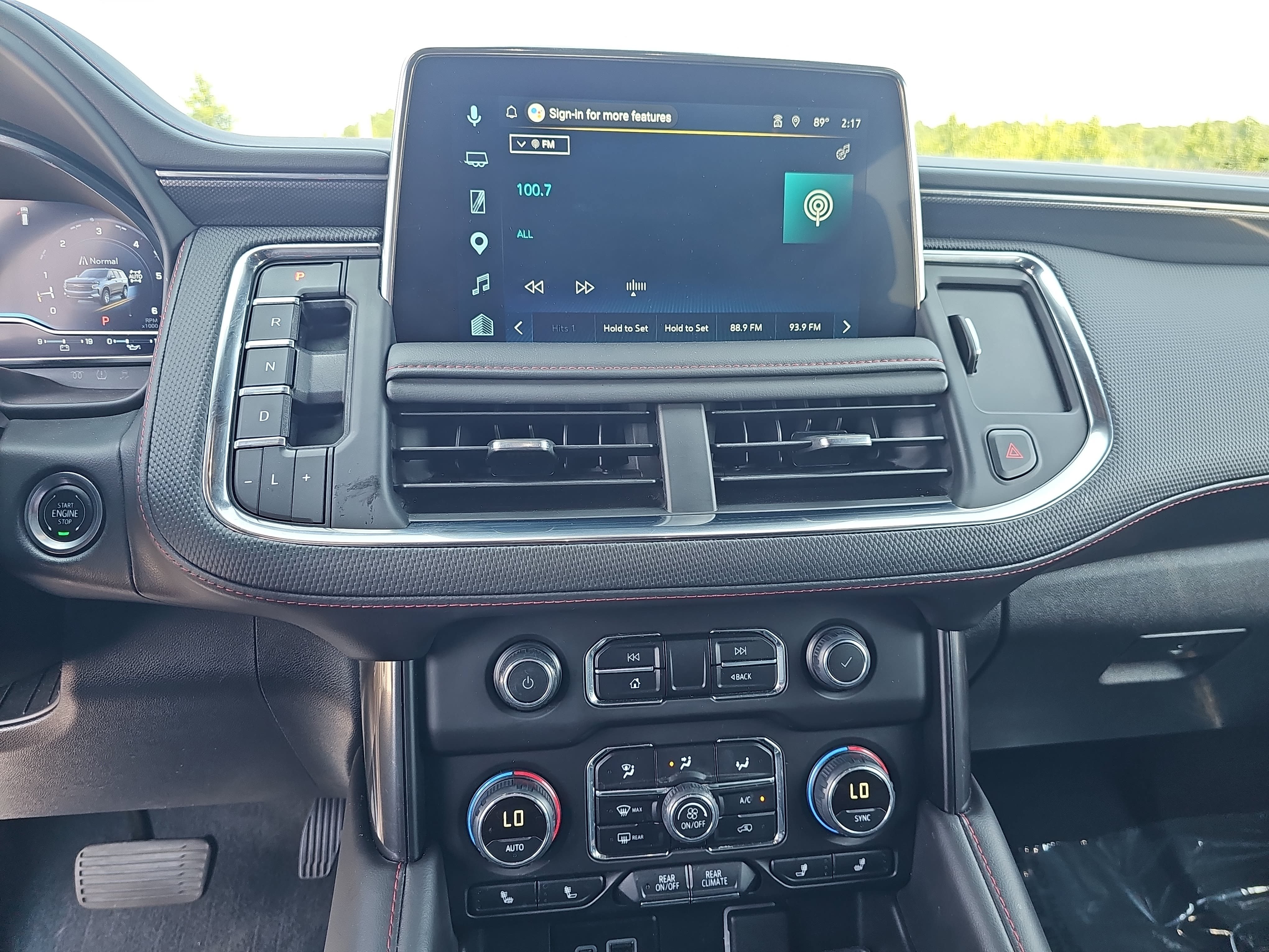 Used 2024 Chevrolet Tahoe RST w/ Luxury Package AWD/4WD image 19