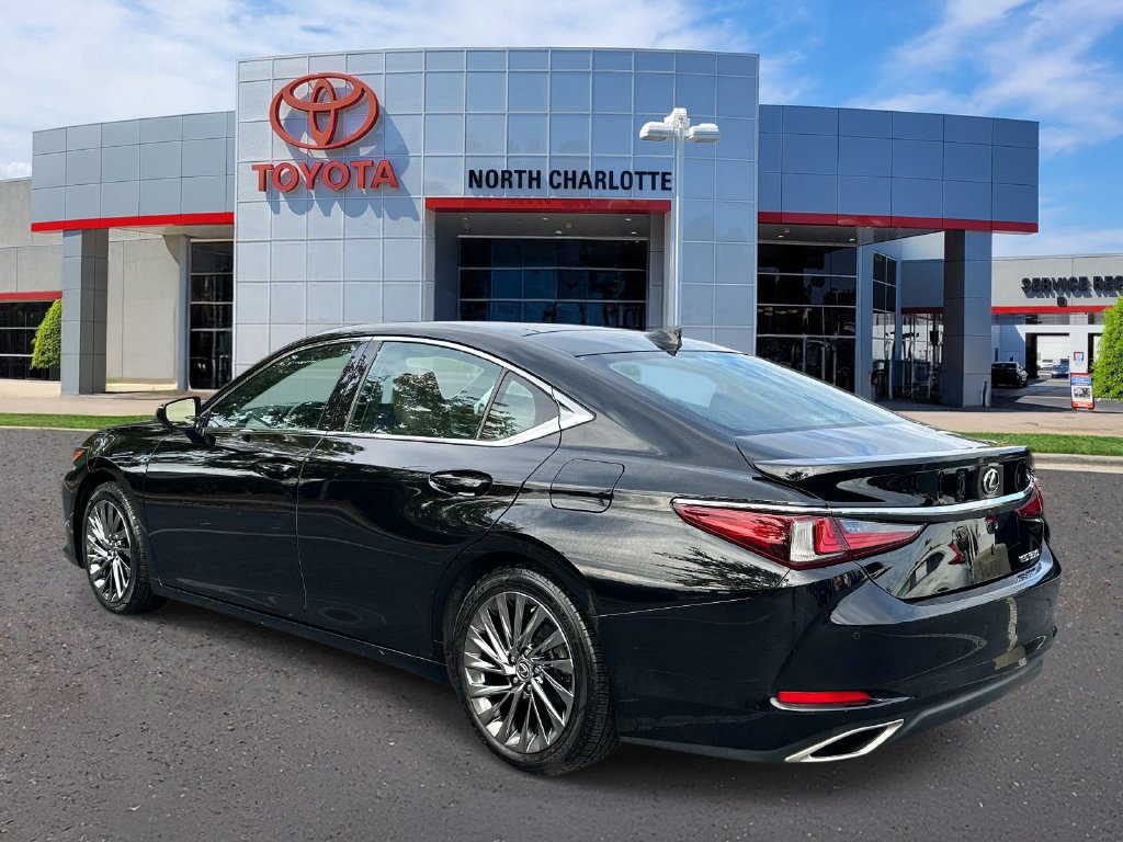 Used 2024 Lexus ES 350 Ultra Luxury w/ Accessory Package (Z2) FWD image 6
