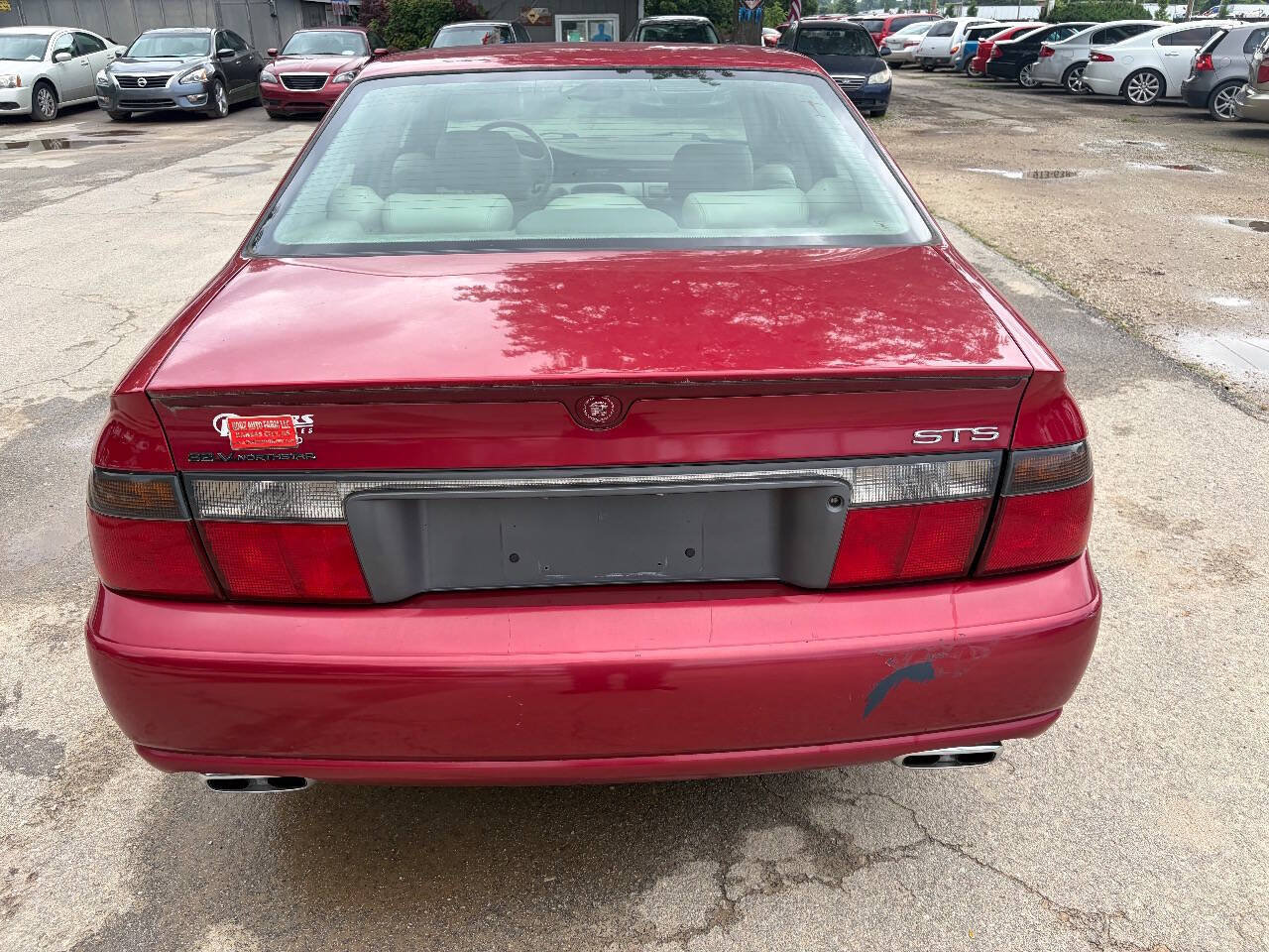Used 1998 Cadillac Seville STS w/ Heated Seats Pkg FWD image 4