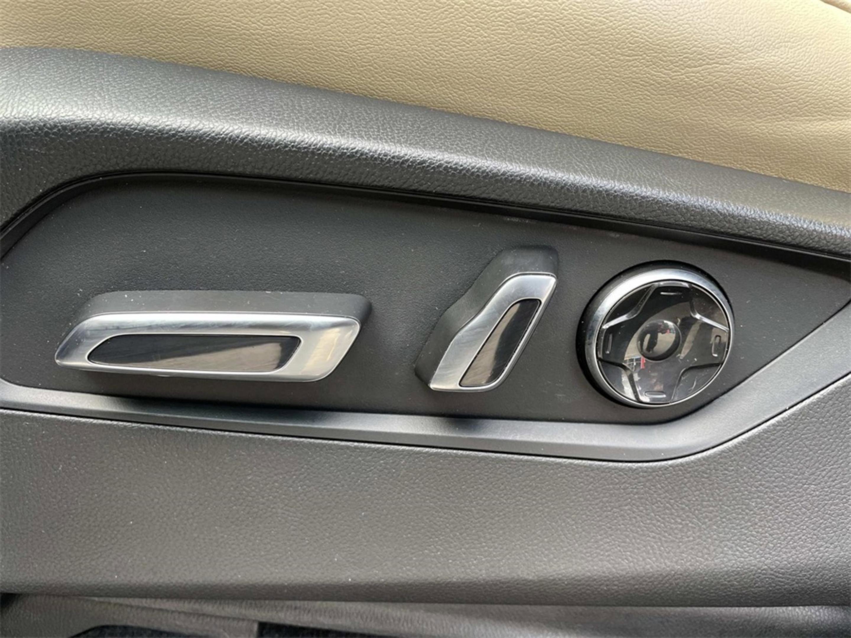 Used 2023 Acura MDX FWD w/ Technology Package image 24