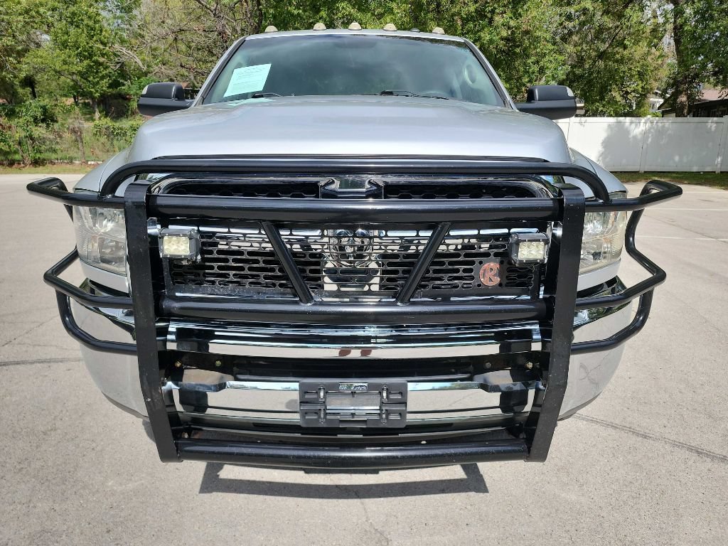 Used 2018 RAM 2500 Tradesman w/ Chrome Appearance Group AWD/4WD image 3