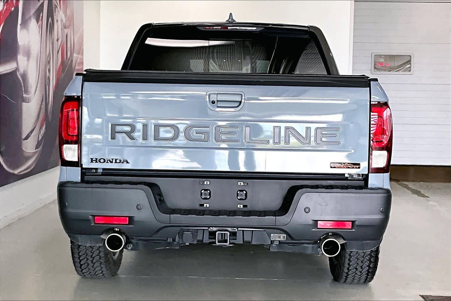 Used 2025 Honda Ridgeline TrailSport image 5