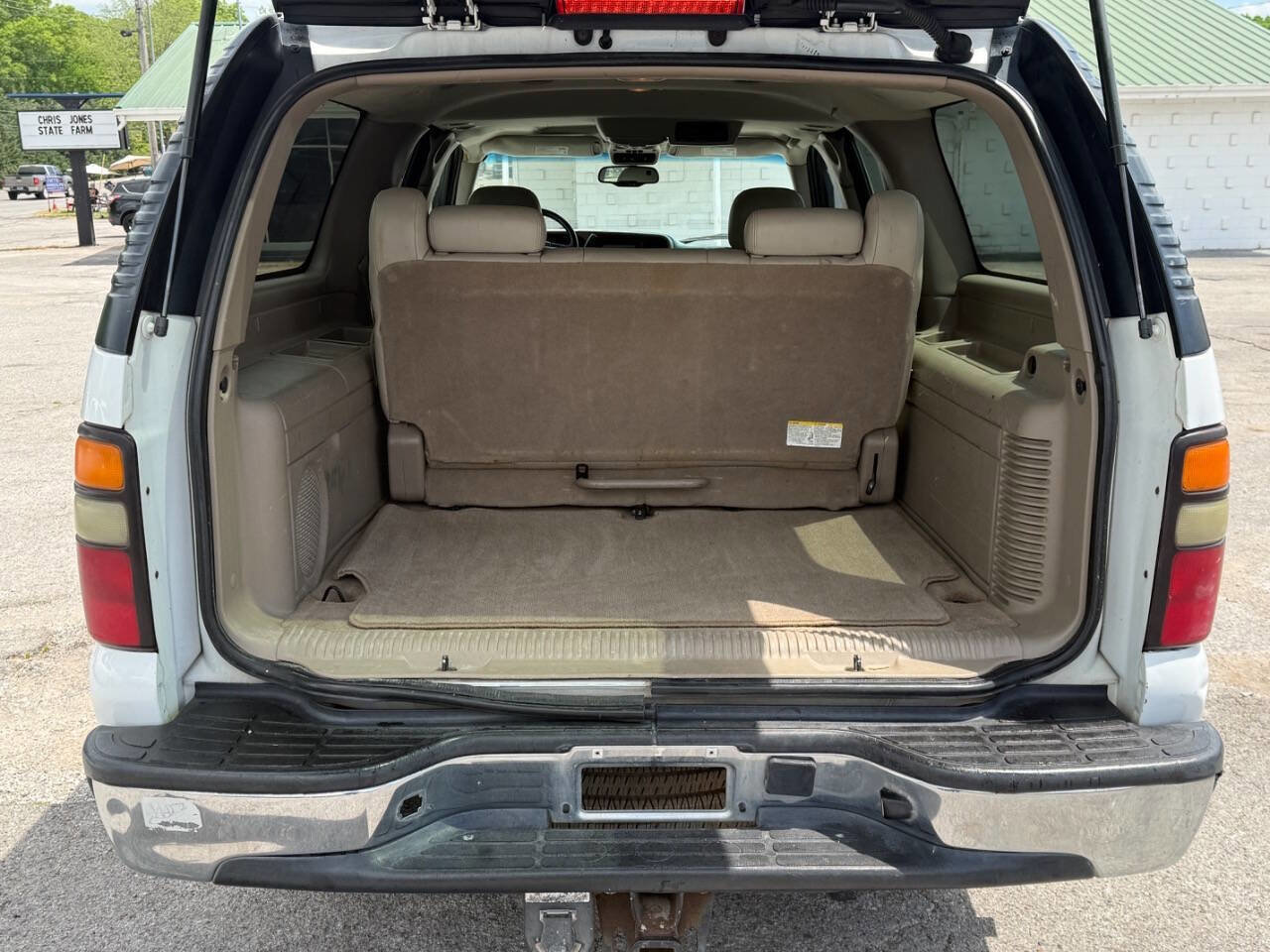 Used 2004 GMC Yukon XL SLT w/ Preferred Equipment Group RWD image 21