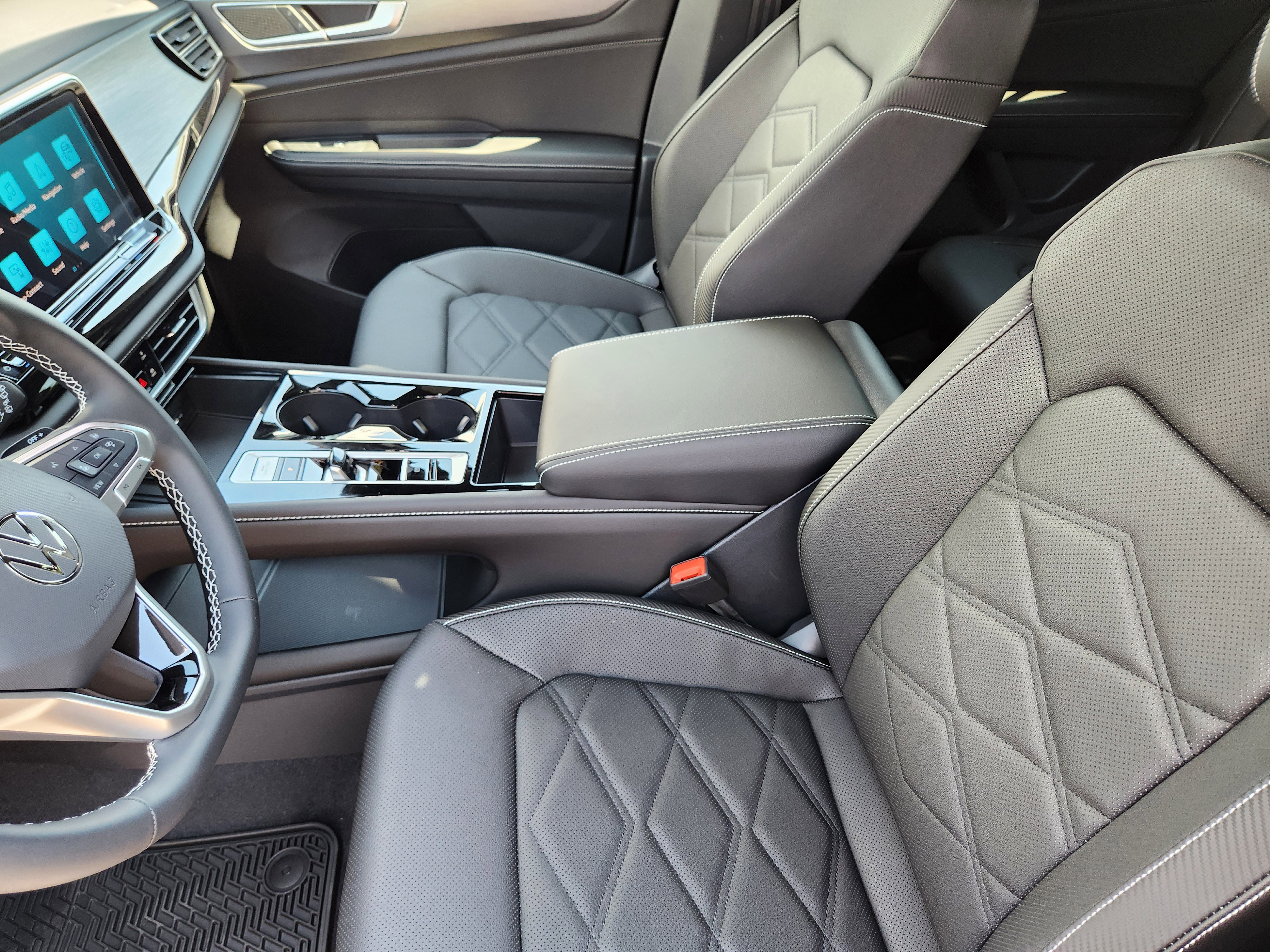 New 2026 Volkswagen Atlas Cross Sport SE image 18