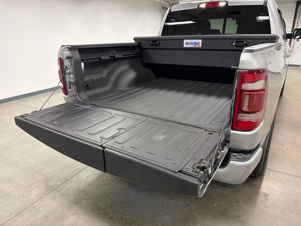 Used 2023 RAM 1500 Laramie AWD/4WD image 17