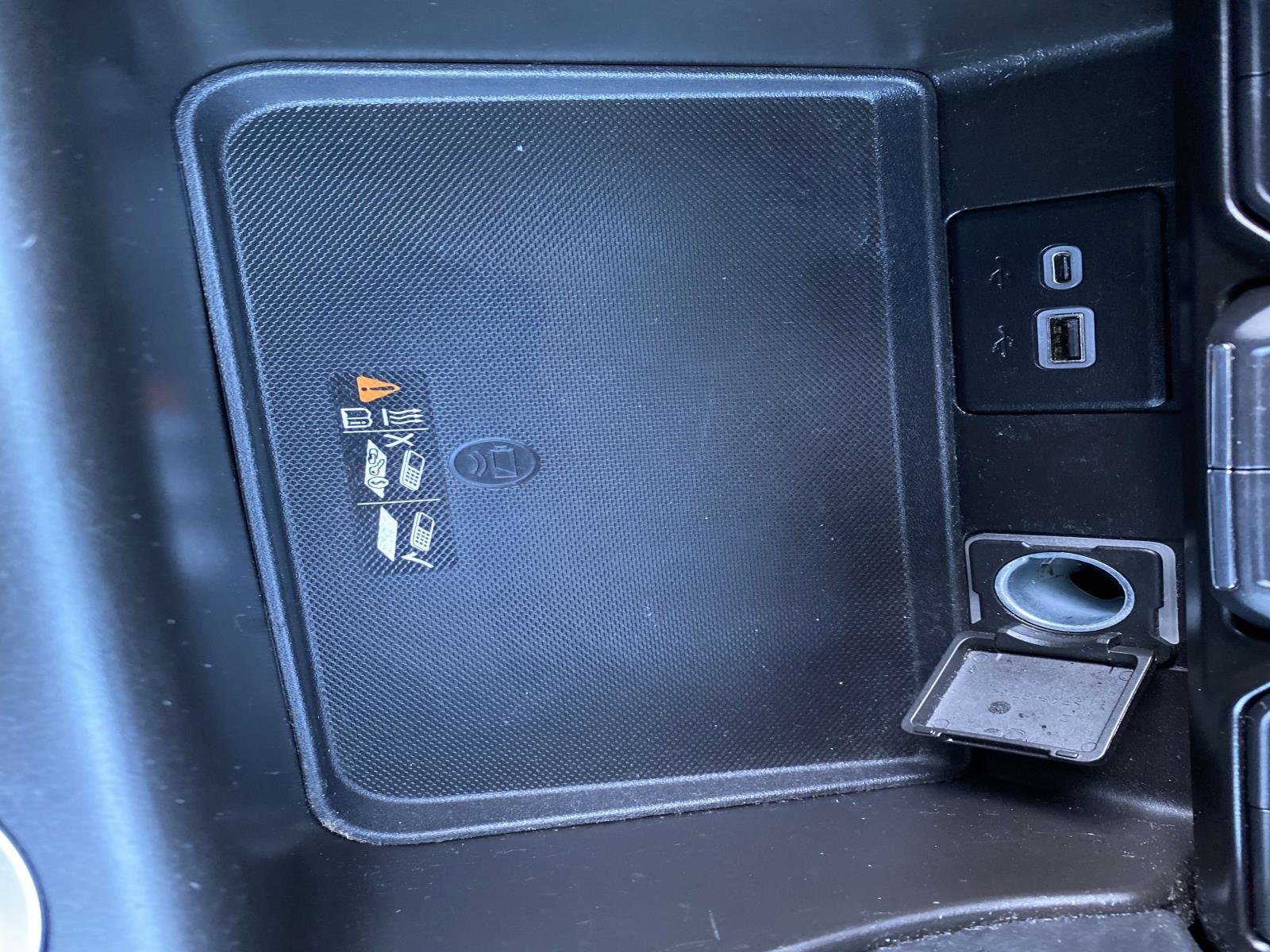 Used 2021 Chevrolet Tahoe LT w/ LT Signature Package image 16