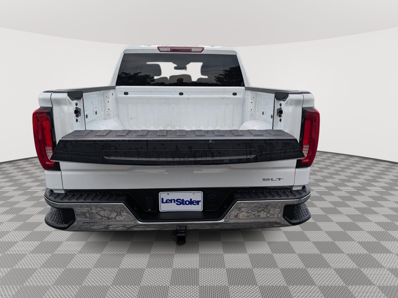 Used 2025 GMC Sierra 1500 SLT AWD/4WD image 13