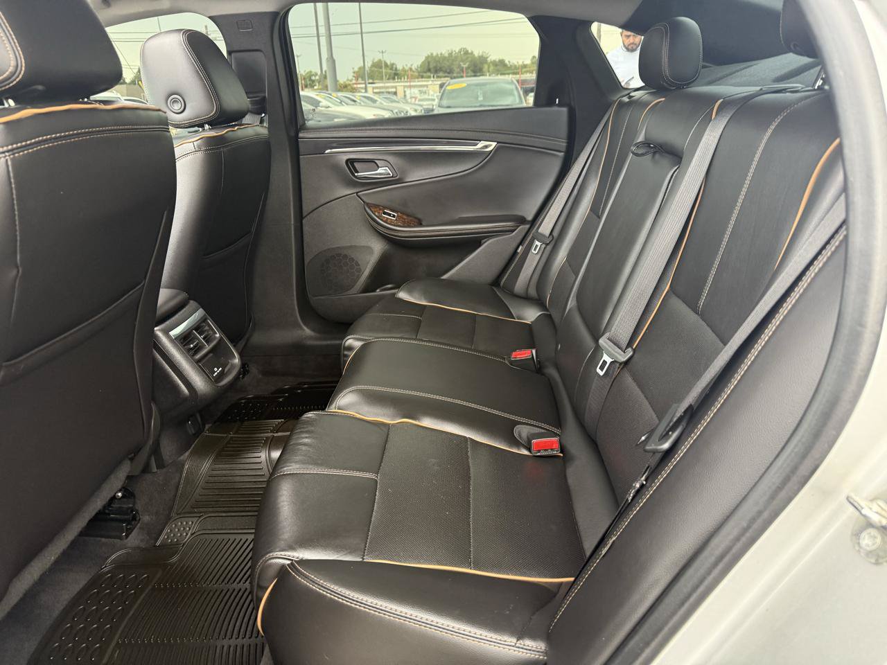 Used 2015 Chevrolet Impala LTZ FWD image 14