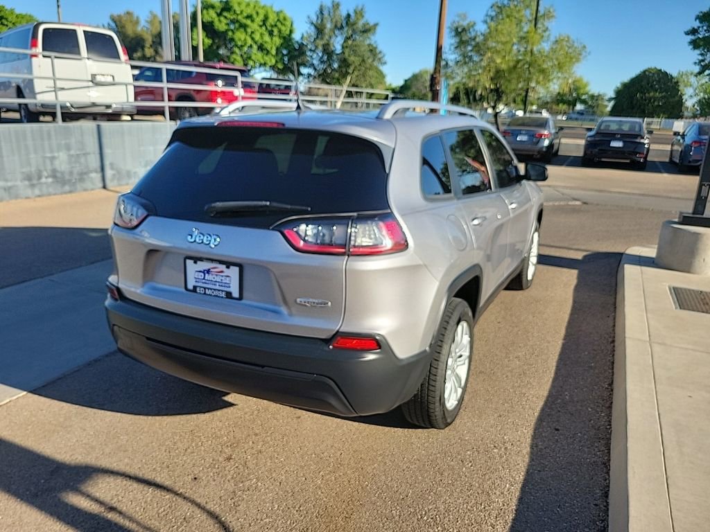 Used 2020 Jeep Cherokee Latitude FWD image 7