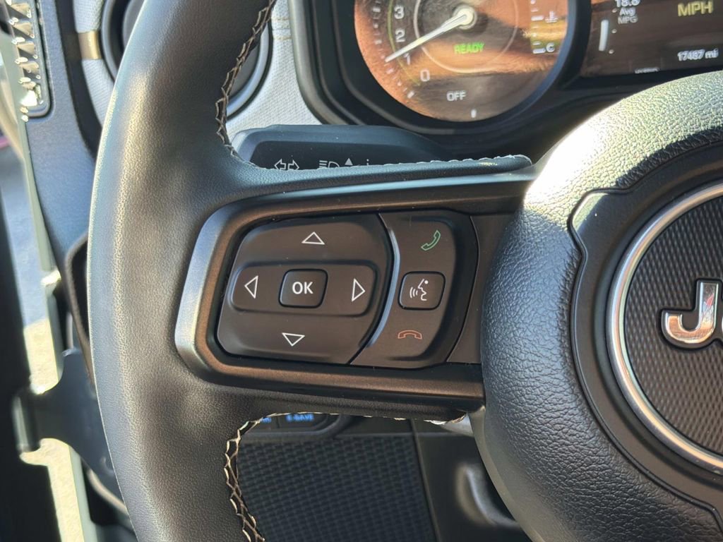 Used 2025 Jeep Wrangler Willys 4xe image 10