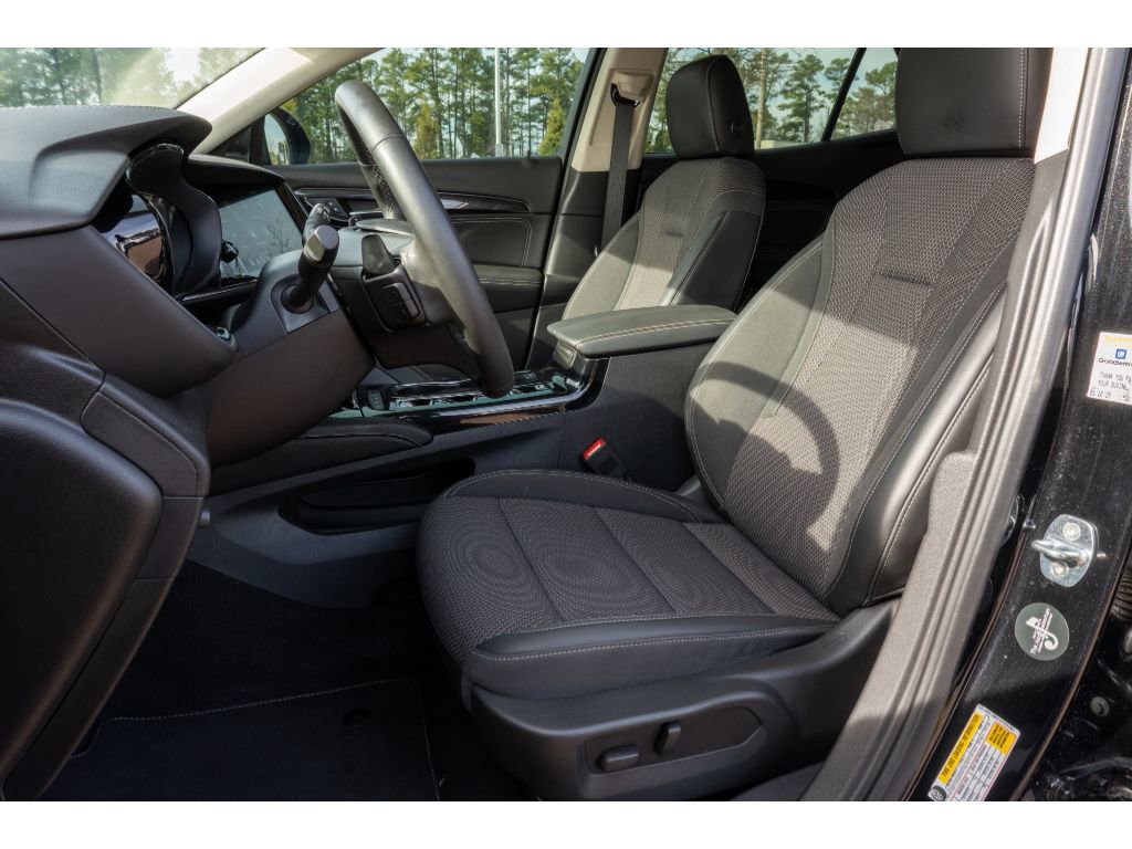 Used 2023 Buick Envision Preferred image 11