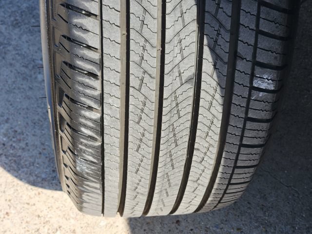Used 2026 Chevrolet Tahoe LS RWD image 16