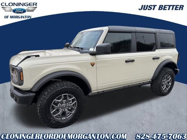 New 2025 Ford Bronco Badlands image 3