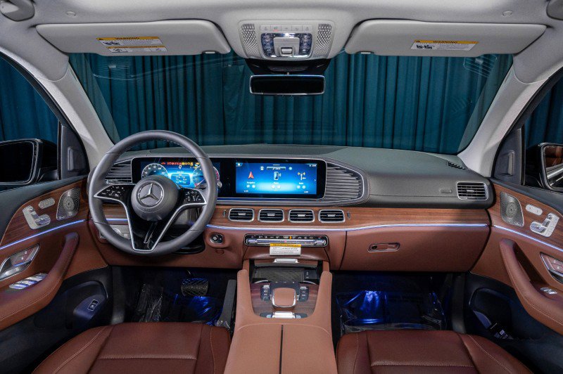 New 2026 Mercedes-Benz GLS 450 4MATIC image 14